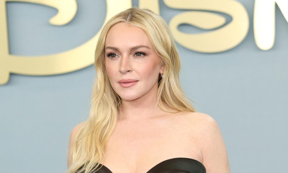 Lindsay Lohan Brings Back Redhead Era With Stunning New Look After Going Blonde: ‘Iconic’