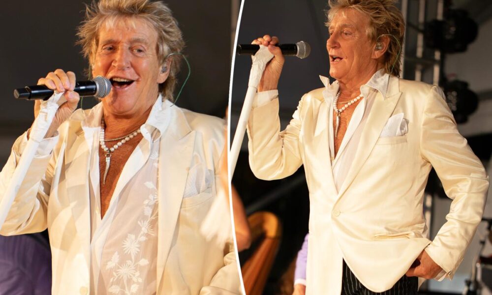 Rod Stewart looks spry during concert at Hamptons benefit