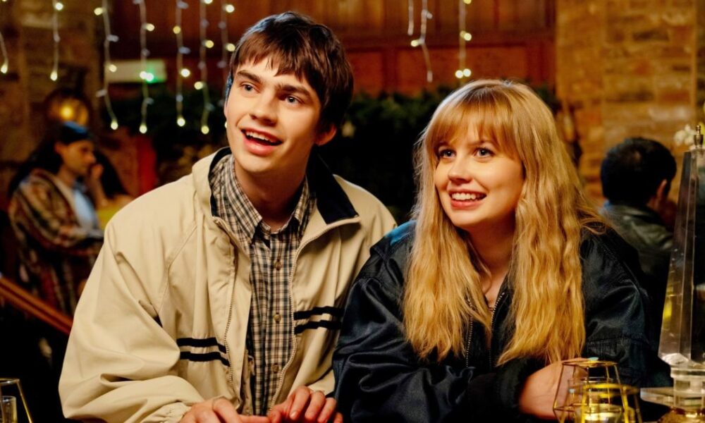 3 New Rom-Com Movies With Great Rotten Tomatoes Scores, Ranked