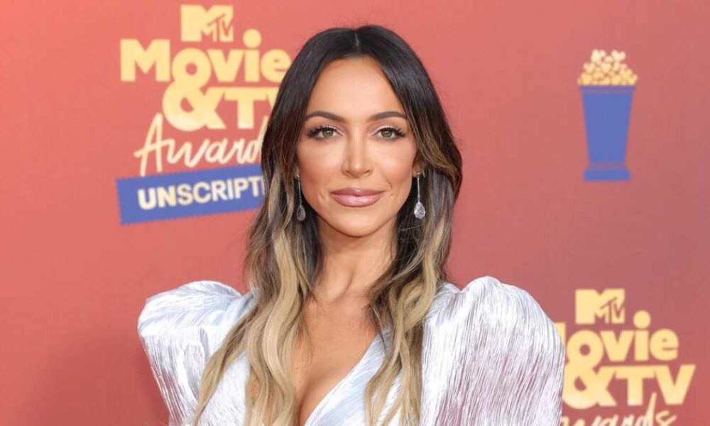 Kyle Richards’ Daughter Farrah Aldjufrie Reveals Identity of Baby’s Father: ‘Very Exciting Day’