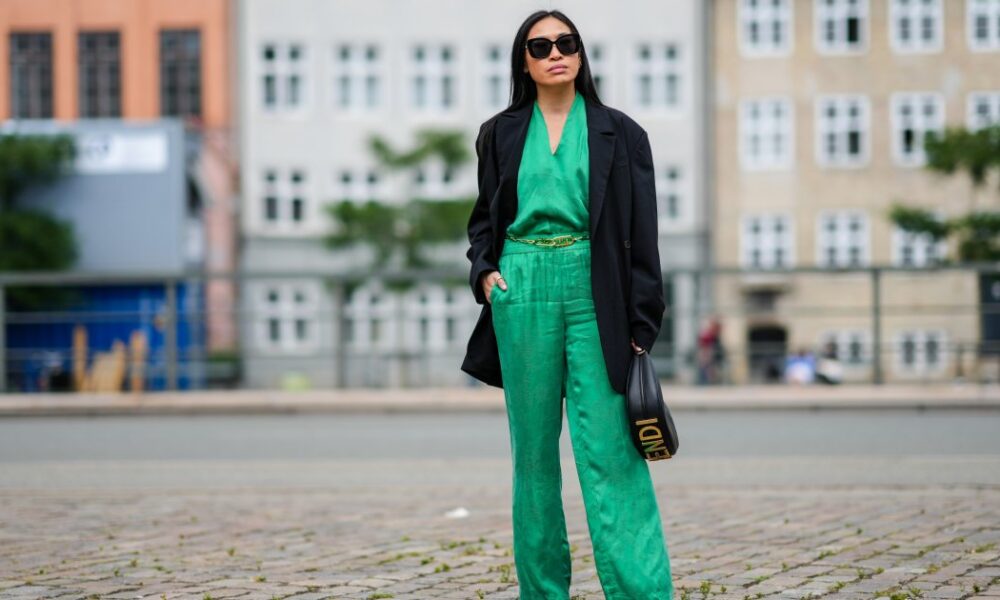 Silk Blouses Are the Rich Mom Trend Taking Over Your Work Wardrobe This Summer (and Fall)