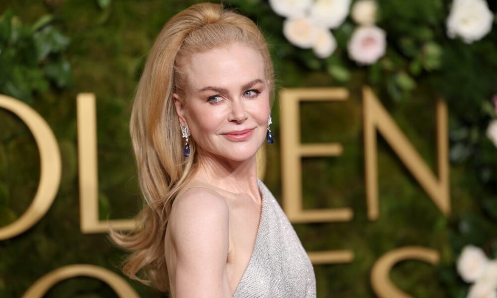 Nicole Kidman Nailed Cozy-Chic Style in a Rich Mom-Like Dress That’s Made for Women Over 40