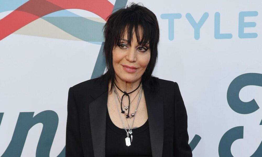 Joan Jett Cancels Shows as Rocker Is Unable to Perform After Surgery for Back Injury