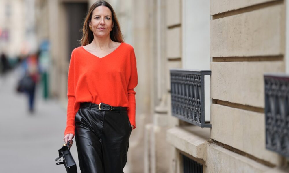 Bye, Bodysuits! These Flowy Fall Tops Are 10x More Flattering Than Tight Tucked-in Styles