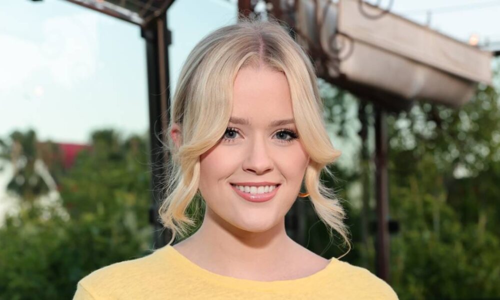 Reese Witherspoon’s Daughter Ava Phillippe Shared Advice About Anxiety Every Teen Should Hear