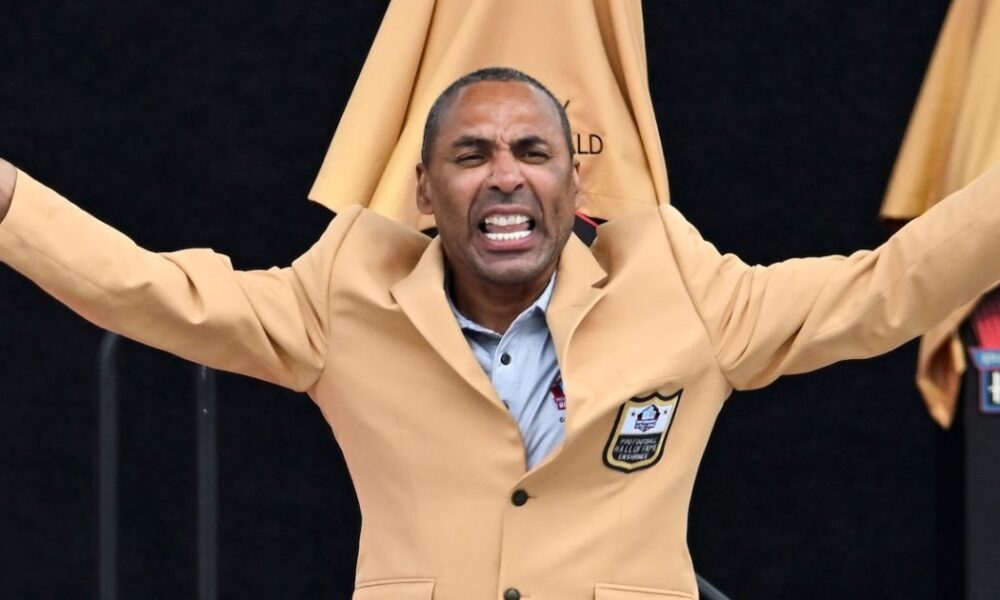 NFL Legend Roger Craig, 66, Announces Vascular Dementia Diagnosis During Pro Football Hall of Fame Speech