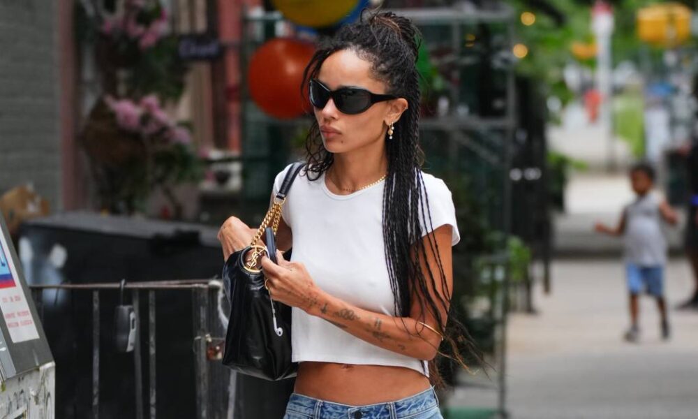Zoe Kravitz Made This Once-Dated Jeans Trend Look Like the Coolest Denim Style for Fall 2026