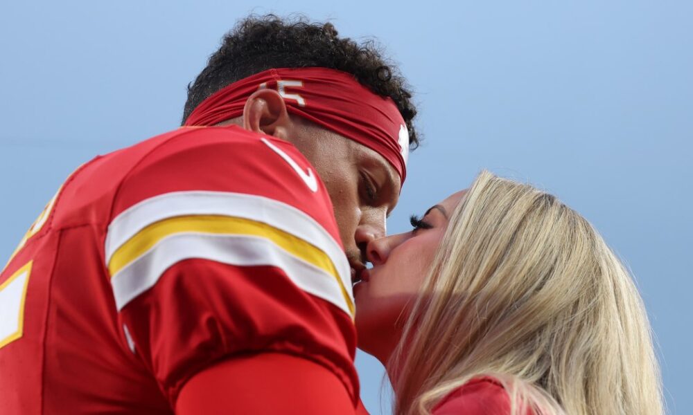 Patrick Mahomes and Wife Brittany Pack on the PDA Ahead of Chiefs ‘SNF’ Game Against Colts