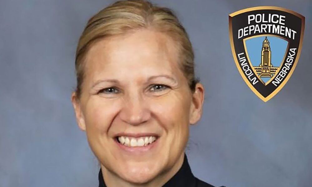 Off-Duty Police Captain and Her Partner Locked Daughter, 2, in Hot Minivan While They Went Fishing