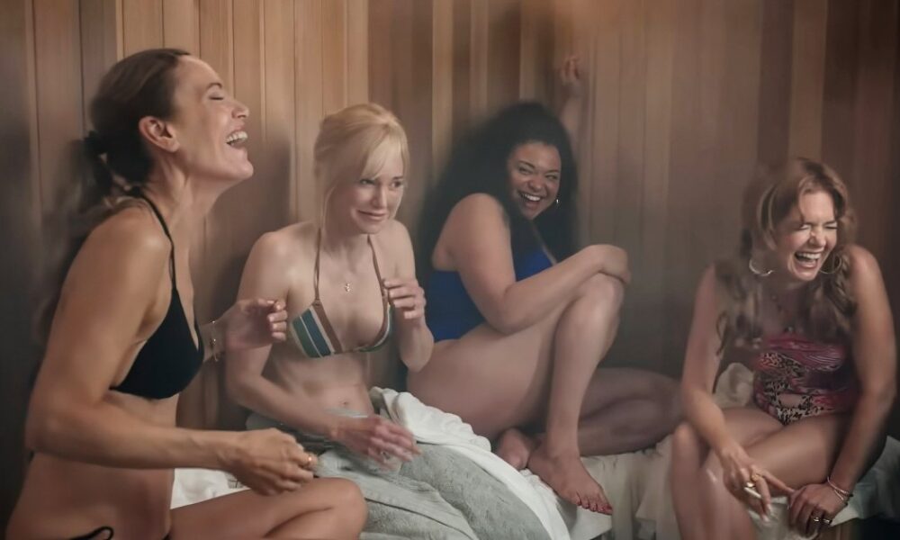 Leslie Mann and Anna Faris Flaunt Their Toned Bikini Bodies With ‘Spa Weekend’ Costars in Dance Clip