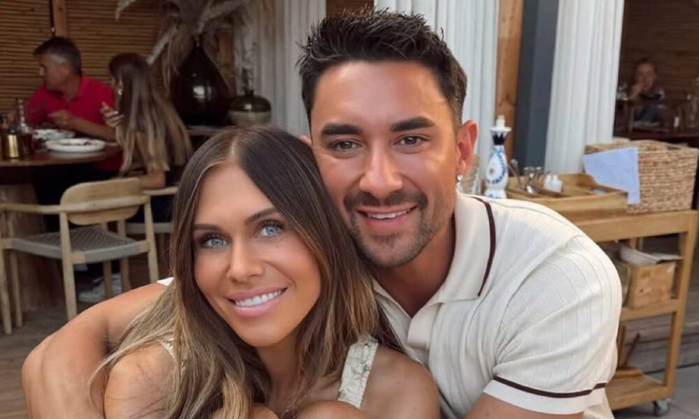 Mormon Wives’ Jessi Draper Packs on PDA With Marciano: ‘Do These Photos Make Me Look Like a Girlfriend?’