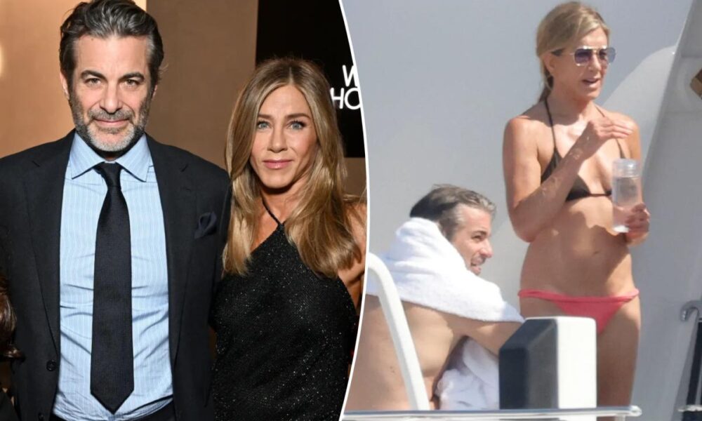 Jennifer Aniston isn’t hiding romance with hynotherapist Jim Curtis