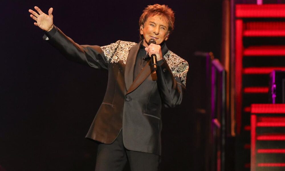 Barry Manilow cancels more concerts at last minute after lung cancer battle