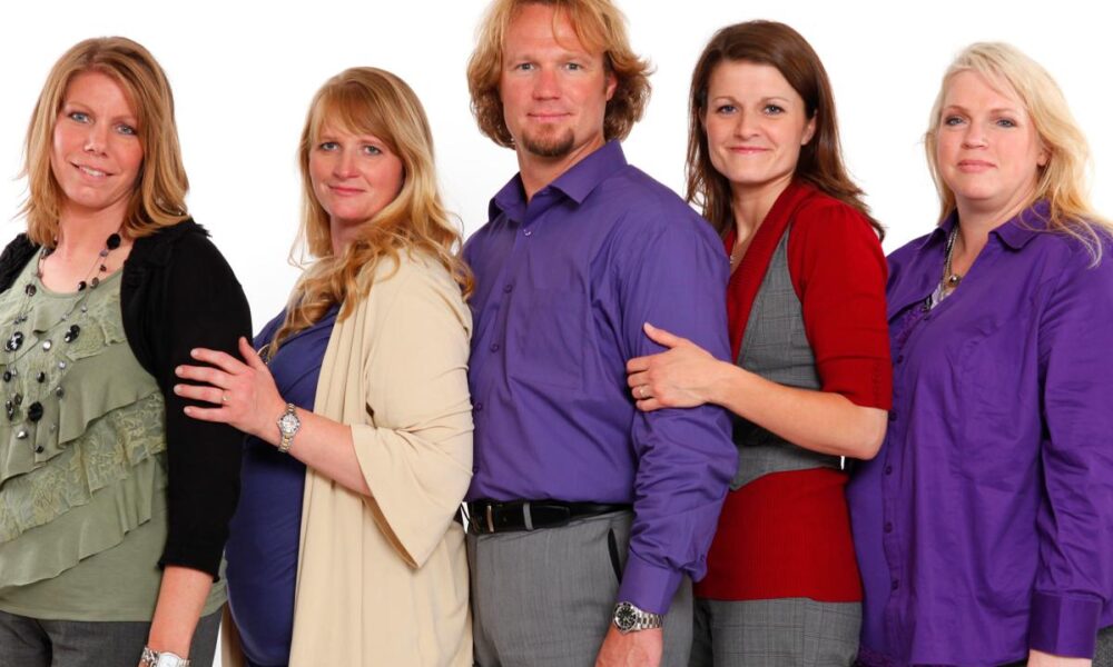 Kody Brown and wife Robyn exit ‘Sister Wives’ after 16 years