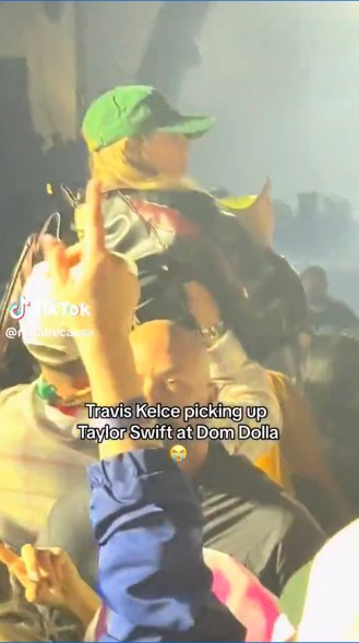 Taylor Swift Travis Kelce Coachella